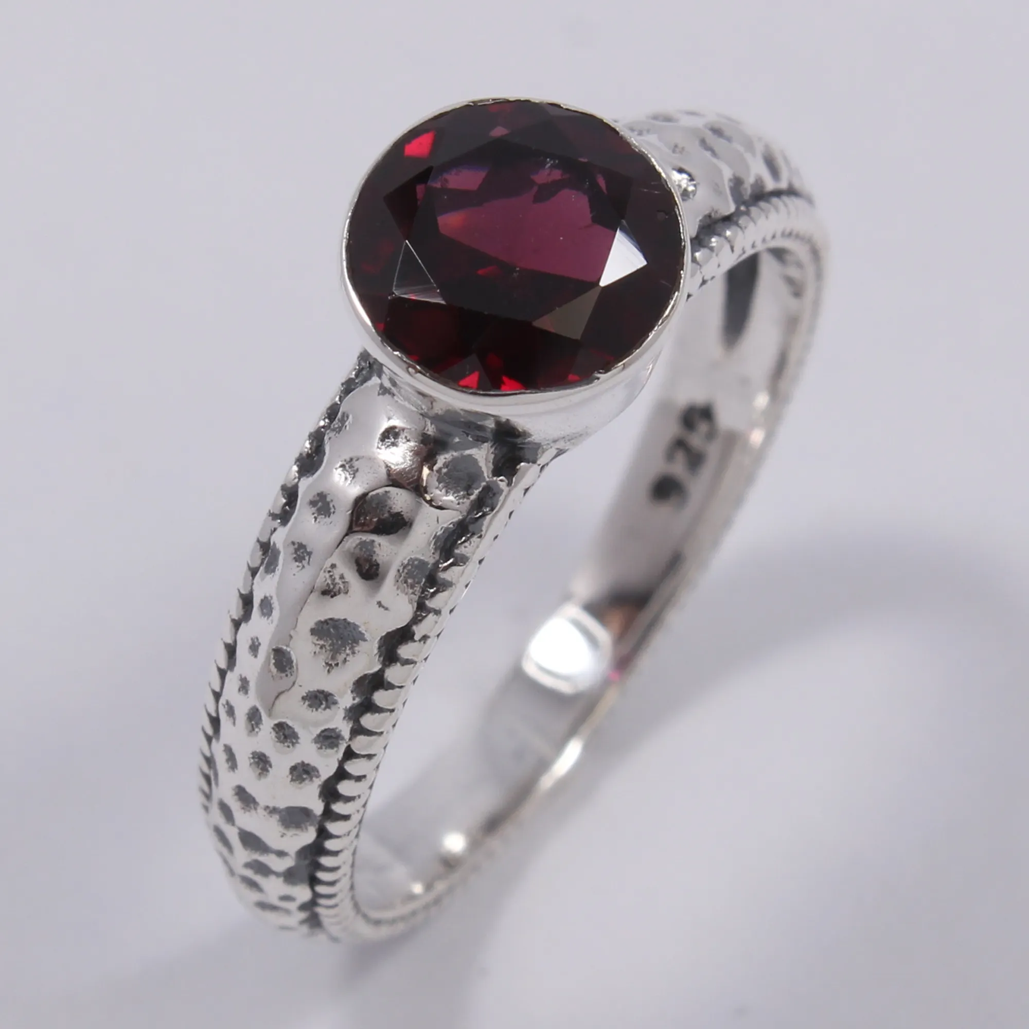 Silver Plated Beautiful Red Garnet 6 MM Round Faceted Handmade Gemstone Ring 925 Solid Silver Wedding Engagement Ring