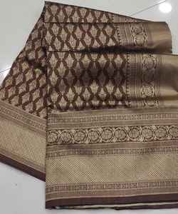 Banarasi soie Jacquard Saree avec chemisier femmes portent des dames fête Festival tenue quotidienne doux coton soie Sari en gros bas prix ApparelGarment - Product Image 3