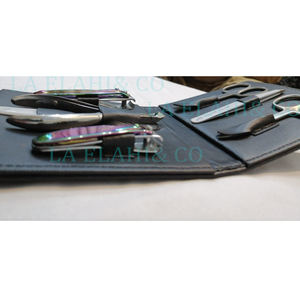 Kit de manucure et pédicure 7-en-1 en acier inoxydable doré arc-en-ciel, vente en gros d'usine, boîte noire 2026 ODM OEM, luxueux et très vendu - Product Image 3