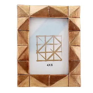 铸造聚树脂几何图案风格设计相框为4x6 “照片