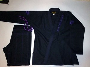 ชุดกิมิโนของ jujitsu ชุดศิลปะการต่อสู้คาราเต้สีดำปักโลโก้ได้ตามต้องการ - Product Image 4