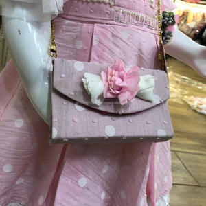 Robe de soirée, sac à main, redingote, nouveau design, collection pour soirées, nouvelle collection - Product Image 4