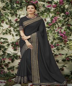 Banarasi Soie Jacquard Saree avec Chemisier Femmes Porter Dames Fête Festival Usage Quotidien Doux Coton Soie Sari En Gros Bas Prix Apparelgarment - Product Image 3