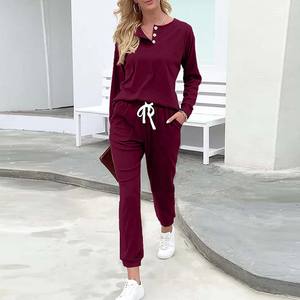 ชุดลำลองฤดูหนาวสำหรับผู้หญิงแบบสองชิ้น PIHA SPORTS เสื้อฮู้ดและกางเกงขายาวมีกระเป๋าข้าง ผลิตจากผ้าโพลีเอสเตอร์/คอตตอนฟลีซ น้ำหนัก 260 กรัม - Product Image 3