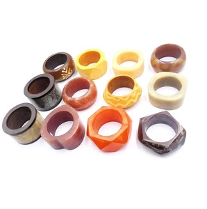 Anneau porte-serviette en résine Unique Love, anneau fait à la main, rond en maille dorée, anneau porte-serviette à vendre - Product Image 6