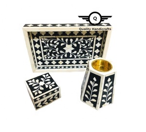 ถาดเสิร์ฟไม้ดำลายดอกไม้ งานฝีมือคุณภาพสูง ประดับด้วยกระดูก ขนาด 30x20x5 ซม. ได้รับการรับรองจาก EPCH สำหรับโรงแรมและร้านอาหาร - Product Image 3