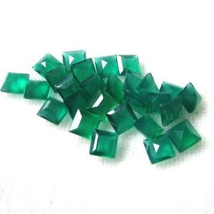 อัญมณีเหลี่ยมเพชรพลอยโอนิกซ์สีเขียวธรรมชาติ6มม. หินหลวมสำหรับทำเครื่องประดับใหม่ล่าสุดราคาโรงงาน - Product Image 1