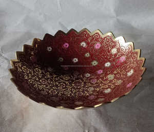 Bol de service à salade de style antique Médaille en laiton décorative pour la maison Logo sur le thème du sport poli personnalisé Artisanat Cadeaux religieux en métal - Product Image 6