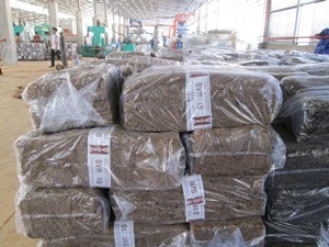 VIETNAM HIGH QUALITY NATURAL RUBBER SVR 10 - Product Image 5