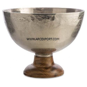 New Modern Pattern Hammered Texture Surface Metal <b>Bowl</b> With Wooden Base for Fruits and <b>Dessert</b> Serving on Wedding and Parties - Product Image 1