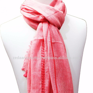 Châle écharpe à glands en coton rose Accessoire traditionnel élégant pour les tenues de printemps Châles traditionnels - Product Image 6