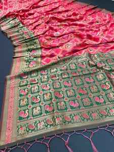 Designer tendance Banarasi soie Patola Kutchi Bandhani Sarees vêtements de mariage traditionnels pour les femmes à des tarifs de gros abordables - Product Image 2