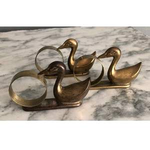 Anneaux de serviette en aluminium faits à la main de haute qualité, uniques, attrayants et créatifs, pour la décoration de table de mariage et de fête, écologiques, en stock - Product Image 2