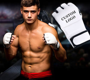 Gants de grappling MMA professionnels de haute qualité demi-doigt en cuir véritable conception de Logo personnalisé - Product Image 3