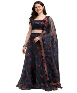 Atractivo trabajo de impresión digital de seda Georgette lehenga choli con trabajo de encaje dupatta ropa de fiesta precio al por mayor Ropa Étnica - Product Image 2