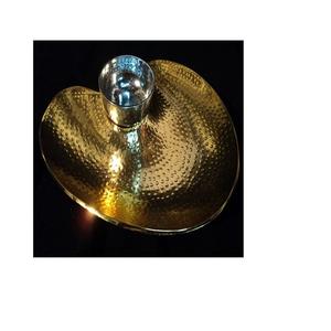 Bol à croustilles et à trempette en laiton massif, plaqué or, martelé et brillant, en forme de feuille, bol de service pour aliments et desserts d'Inde - Product Image 1