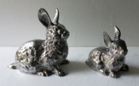 Figurine en métal aluminium poli en forme de lapin AE Design américain Décoration intérieure Table Top Animal Theme Candle Holder India