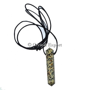 Colgantes Vogel de Jaspe Dalmático con Cordón de Cuero: Colgantes Vogel Más Vendidos - Product Image 1