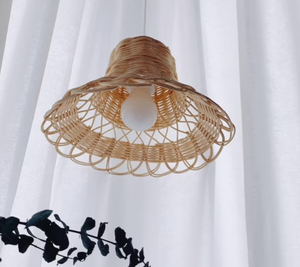 Pantalla de ratán hecha a mano - Product Image 2