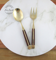 Ensemble de cuillères à salade en laiton de luxe avec manche en bois Finition élégante durable Idéal pour offrir un buffet d'hôtel et une utilisation à manger