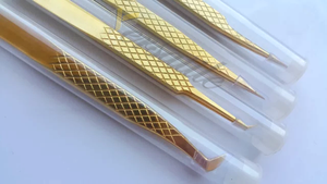 Étiquette privée De Cils En Or Pince À Épiler Diamant Saisi Sourcils Plumaison Pince Tube D'emballage Avec le Logo adapté aux besoins du client - Product Image 3