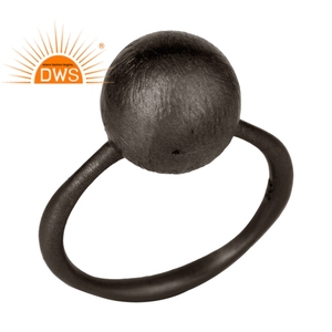 Anillo oxidado negro para niñas, joyería de moda, venta al por mayor, con cepillo terminado, joyería de plata de ley sólida - Product Image 1