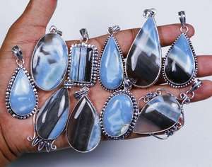 Gema de ópalo azul Natural, colgante de joyería Chapado en plata - Product Image 2