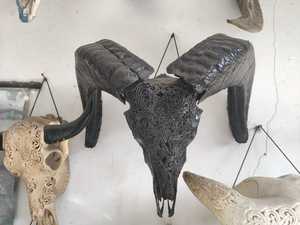 งานแกะสลักกะโหลกศีรษะของแกะ ศิลปะพื้นบ้าน ไม้คุณภาพสูง แกะสลักละเอียด 100% ทำด้วยมือในบาหลี - Product Image 5