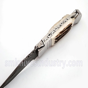 Cuchillo de bolsillo personalizado hecho a mano de acero, de Damasco, con mango de asta de ciervo (smk1121) - Product Image 6