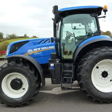 Gebrauchte Ackers chlepper New Holland
