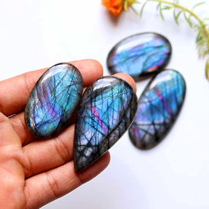 Cabujones de labradorita púrpura, esfera de labradorita, colgante de labradorita con baño de oro, bola de labradorita, colgante de mariposa de cristal, cabujón - Product Image 2