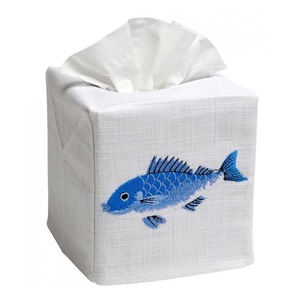 Couverture de boîte à mouchoirs de conception de poisson de broderie personnalisée couverture de porte-mouchoirs carré de haute qualité 100% décoration d'hôtel à la maison de lin - Product Image 2