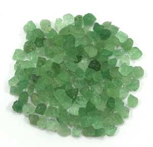 Piedra deslumbrante pequeña sin tratar cortada a mano en bruto 50 piezas Natural verde fresa cuarzo piedras preciosas mayorista indio - Product Image 4