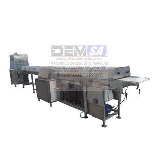 Machine professionnelle de glaçage au chocolat DEMSA 380V avec garantie d'un an pour les usines de snacks - Product Image 4