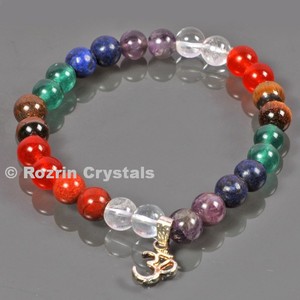 Bracelets classiques de haute qualité en agate sept chakras de 8 mm plaqués rhodium avec charme Om - Product Image 1