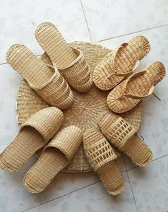 Pantoufles d'eau en jacinthe, sandales en paille naturelle, tongs écologiques en jonc de mer, 99GD - Product Image 4