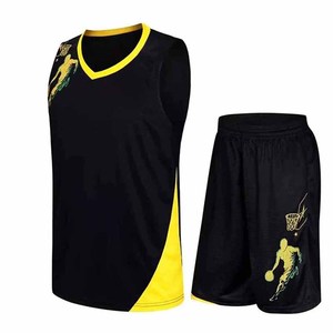 Conjunto de uniforme de baloncesto de color personalizado, 100% poliéster, nuevo diseño, ropa deportiva estampada, uniforme de baloncesto con estampado por sublimación - Product Image 2