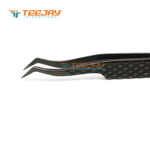 Pinzas para Pestañas TEEJAY Plasma Black Boot Curved Volume, Acero Inoxidable, Punta Suave, Agarre de Diamante, Diseño Preciso para Extensión de Pestañas - Product Image 4