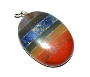 Vente en gros de pendentifs ovales collés Chakra, pendentif gravé style amour sculpté en cristal et agate pierre naturelle multicolore - Product Image 1