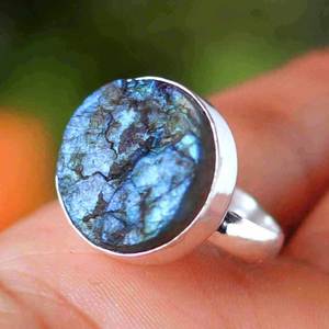 Bagues en résine avec pendentif à breloque en pierres précieuses pour la fabrication de bijoux de mariage. - Product Image 3