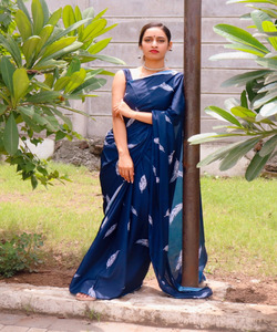 Saris en soie blanche avec chemisier vêtements pour femmes vêtements de fête pour dames vêtements quotidiens en coton doux sari en soie vente en gros vêtements à bas prix - Product Image 3