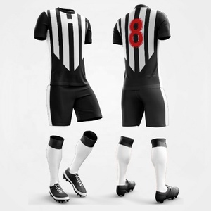 Uniforme de Fútbol Personalizado Unisex, Rojo y Negro a Rayas, Cuello en V, Manga Corta, Poliéster que Absorbe la Humedad, Impresión Digital, Cintura Elástica - Product Image 5