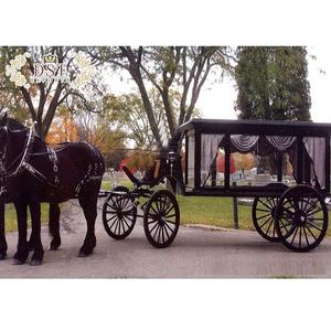 Coche Fúnebre Moderno Negro con Caballos y Ataúd, Metal y Madera, Duradero, Tamaño Personalizable - Product Image 1