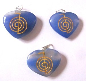 Calcedonia Choko-Reiki Piedra Colgante Piedra Semipreciosa Artesanía - Product Image 1