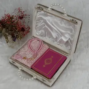 이슬람 선물 세트 기도 매트 Tasbih 라마단 무슬림을위한 이슬람 진주 선물 가방 결혼 선물 및 기념품 Quran Ramadan Allah Eid