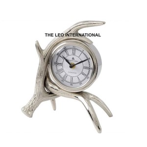 Horloge murale analogique à cadre en bois, couleur noire, anneau en acier inoxydable, finition argentée brillante, cadran blanc, lettres romaines imprimées, 16X2X16 pouces - Product Image 4