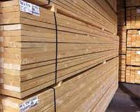 Bois de pin de haute qualité, bois d'œuvre bon marché, bois de pin/bois d'épicéa, bois brut scié/s4s KD