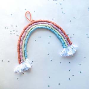Decoración de Pared de Macramé Arcoíris de Alta Calidad - Product Image 1