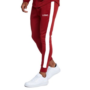 OEM Custom Your Own Design Men's Sports Track Suit Men Running Tracksuit With Big Cargo Pockets Detail - Product Image 5
