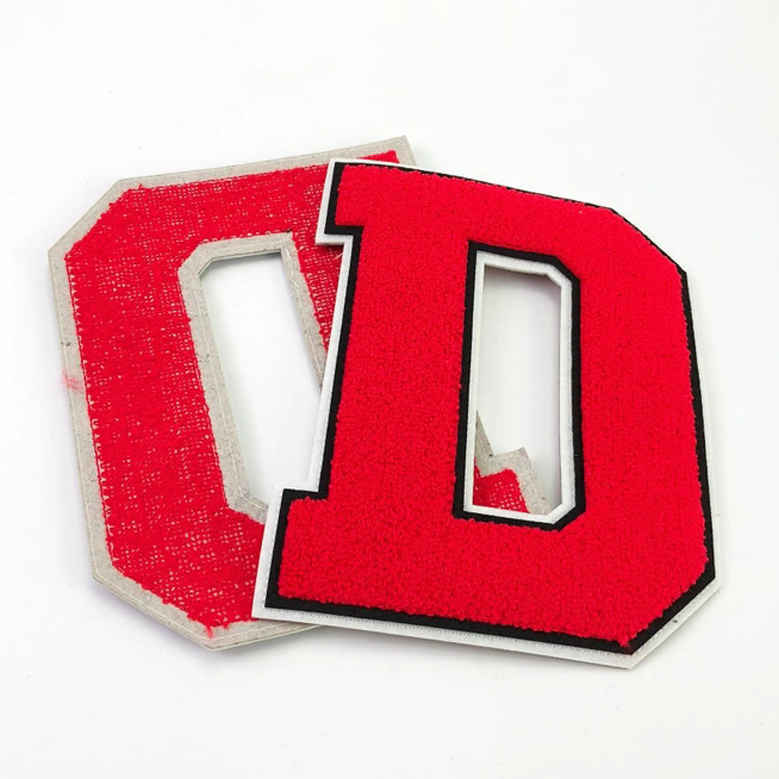 Großhandel Custom 3D Big Letter Chenille Stick patches für Kleidung Günstiger Preis Bunte Logo Handtuch Stick patches